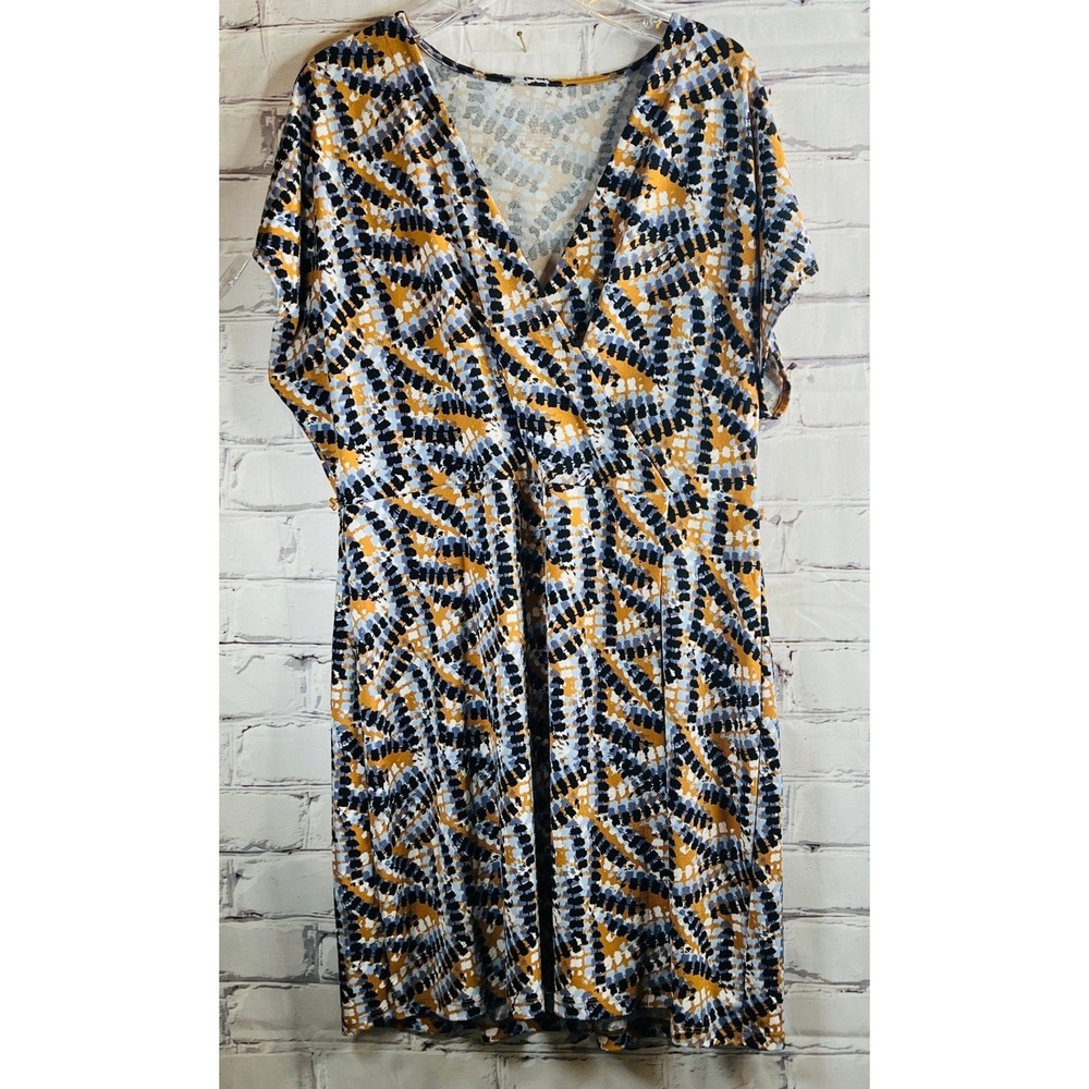 Nine West Wrap Faux Dress Womens XXL Geometric Print Short Sleeve V Neck Stretch - Picture 2 of 9